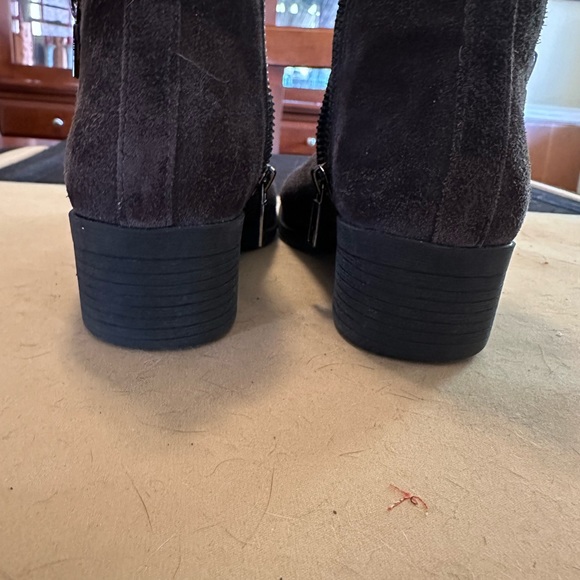 Kenneth Cole Booties size 7 - Picture 2 of 7